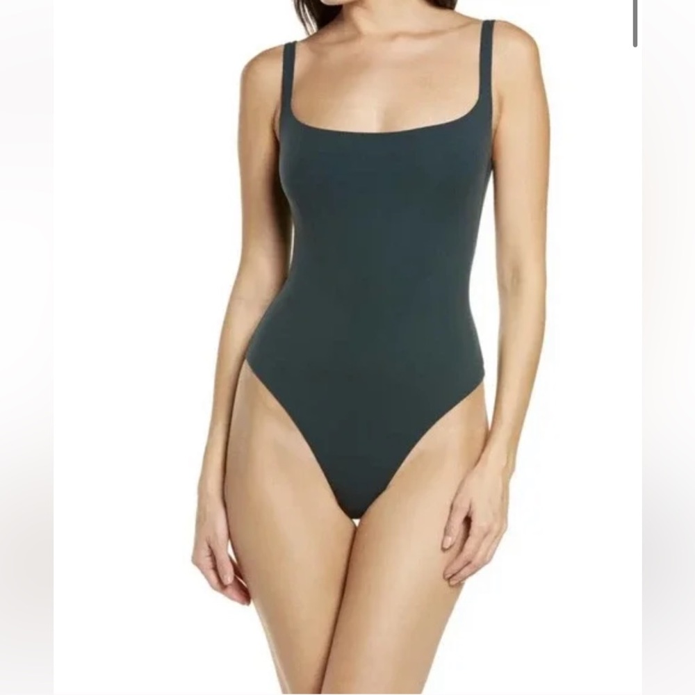 SKIMS FITS EVERYBODY SQUARE NECK BODYSUIT Size 3X NWT